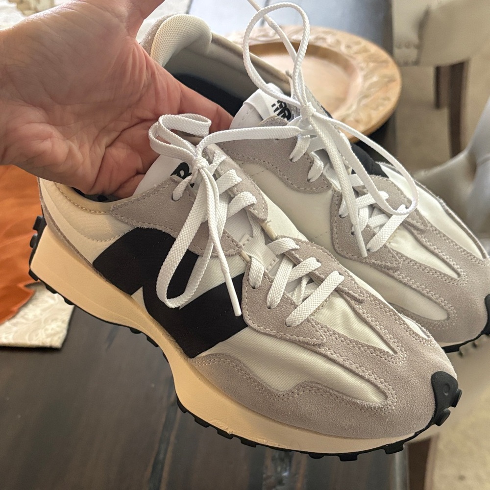 New balance White and Black Sneakers